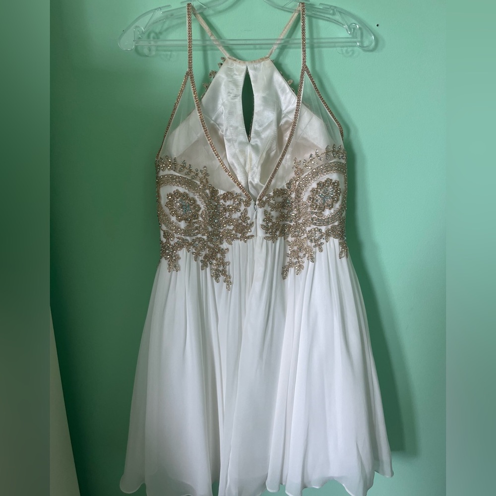 Dress - Picture 2 of 5